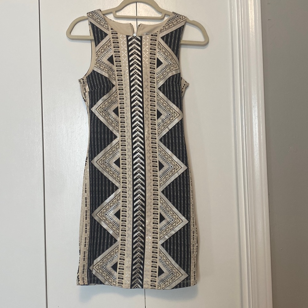 Body con sleeveless dress